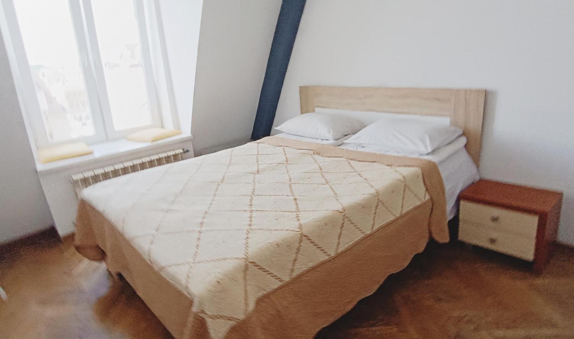 Апартаменти В Центрі На Галицький Для Чотирьох Lviv Kültér fotó