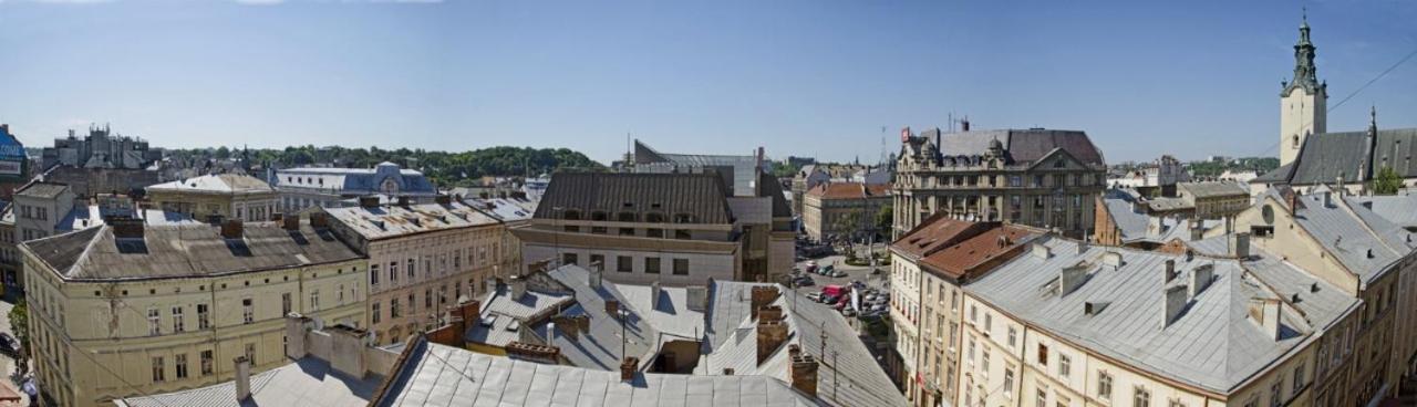 Апартаменти В Центрі На Галицький Для Чотирьох Lviv Kültér fotó